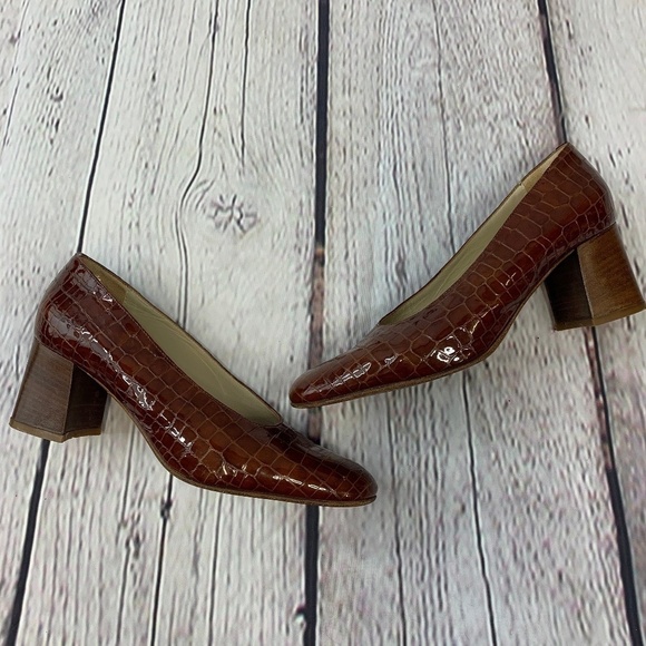 Velluto Brown Italian Snake Skin Leather Heels - Picture 2 of 6